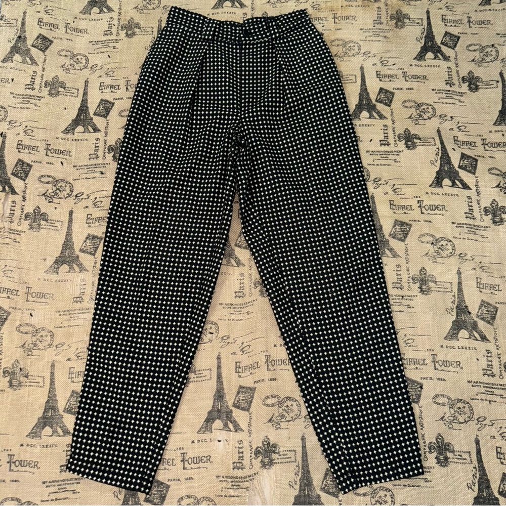 Benellon Made In Italy Black/ White High Rise Pleated Pants Size 44
